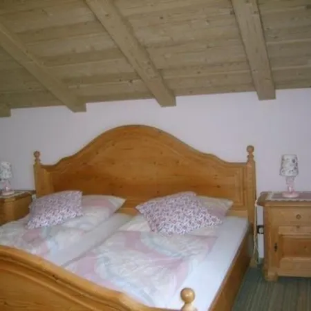 Vakantiehuis Geraeumiges In Rittsteig Mit Terrasse, Garten Und Grill *